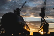 Tàu ngầm tấn công lớp Virginia Massachusetts (SSN 798) được hạ thủy xuống sông James tại nhà máy đóng tàu Newport News. Ảnh Naval News