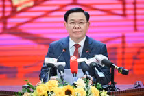 Chủ tịch Quốc hội Vương Đình Huệ nhấn mạnh mục tiêu chấn hưng, phát triển văn hóa để văn hóa ngang hàng chính trị và kinh tế.