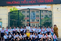 Ban tổ chức phát động chương trình tìm kiếm gương mặt “Đại sứ Xanh” tại trường Tiểu học Tân Định.