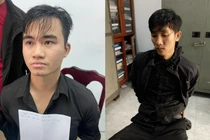 Hai đối tượng Nguyễn Mạnh Cường (bên trái) và Trần Văn Trí tại cơ quan công an