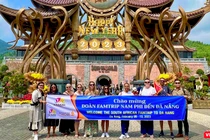 Đoàn Famtrip lữ hành Nam Phi đến tham quan điểm du lịch Sunworld Bà Nà Hills