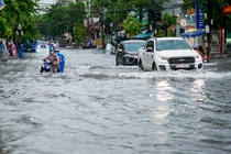 Tình trạng ngập lụt đô thị ngày càng diễn ra phức tạp hơn