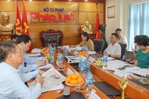 Quang cảnh làm việc của Hội đồng bình chọn Chương trình bình chọn, tôn vinh “Gương sáng Pháp luật” năm 2023