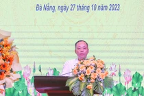 Cục trưởng Cục Quản lý Dược Vũ Tuấn Cường phát biểu tại hội nghị Tổng kết công tác dược, mỹ phẩm năm 2023 và triển khai chuyển đổi số lĩnh vực dược.