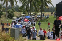 Du khách xem trận đấu trong khuôn khổ lễ hội Du lịch golf Đà Nẵng 2023 diễn ra trong dịp lễ Quốc khánh 2/9