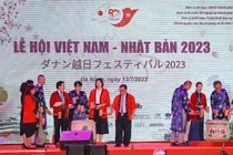 Các đại biểu đánh trống khai mạc lễ hội giao lưu văn hoá Việt Nam - Nhật Bản TP Đà Nẵng năm 2023