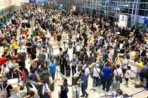 Khu vực hành khách làm thủ tục bay tầng 2 - Nhà ga T2 (ảnh AHT cung cấp)