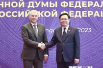 Chủ tịch Quốc hội Vương Đình Huệ và Chủ tịch Duma Quốc gia Quốc hội Liên bang Nga Vyacheslav Viktorovich Volodin tại phiên họp. (Ảnh: Doãn Tấn/TTXVN)