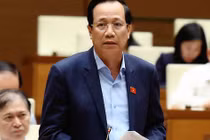 Bộ trưởng Đào Ngọc Dung: Quốc hội nên cho phép thí điểm trao quyền trọn gói cho cấp huyện được chủ động quyết định điều chỉnh cơ cấu nguồn vốn từ các chương trình MTQG - Ảnh: VGP