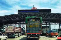 Trạm thu phí Pháp Vân - Cầu Giẽ. Ảnh: Thanh Hiếu.