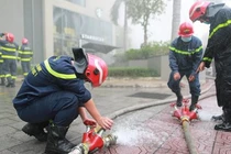 Công an TP. Hà Nội đã cập nhật được 9.860 dữ liệu nguồn nước phục vụ chữa cháy vào bản đồ Google Maps và tiến hành bàn giao, hướng dẫn công an các quận, huyện thị xã quản lý, sử dụng.