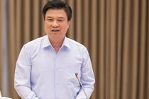 Thứ trưởng Bộ GD&ĐT Nguyễn Hữu Độ cho biết, Sau khi xác minh, Phòng GD&ĐT đã kết luận là không có việc một số trường ở Hà Nội ép học sinh lớp 9 thành tích kém phải chuyển trường hoặc không đăng ký thi vào lớp 10.