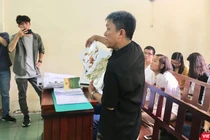 Họa sĩ Lê Linh trình bày trước Hội đồng xét xử tại phiên tòa sáng nay 20/8 