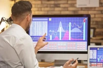 VN-Index về sát mốc 1.000 điểm, khối ngoại tăng tốc mua ròng 1.900 tỉ đồng trên HOSE