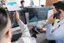 Khối ngoại 'chùn tay' sau chuỗi mua ròng tỉ USD trên sàn chứng khoán Việt