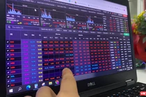 Chứng khoán ‘đỏ lửa’, VN-Index mất mốc 980 điểm
