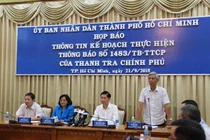 Chánh Văn phòng UBND TP HCM Võ Văn Hoan thông tin kế hoạch thực hiện Thông báo của TTCP. Ảnh: NLD