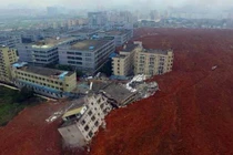 Cận cảnh vụ lở đất kinh hoàng tại Thâm Quyến trưa ngày 20.12