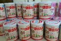 Sữa Meiji cảnh báo sản phẩm ở Việt Nam không đạt chuẩn và “có nguy cơ là hàng giả“