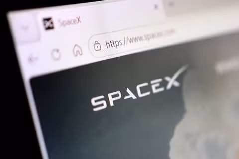 SpaceX sẽ thử nghiệm siêu máy tính AI trên quỹ đạo vào cuối năm tới. Ảnh: Reuters.