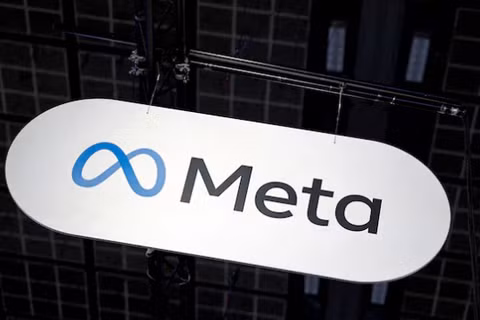 Meta miễn phí truy cập WhatsApp cho các chatbot đối thủ. Ảnh: Reuters.