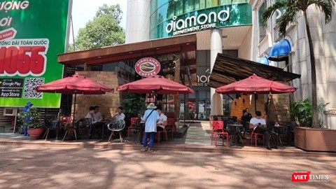 Một cửa hàng phục vụ ăn uống trên địa bàn TP.HCM trong dịch COVID-19. Ảnh: Hòa Bình