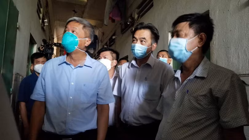 Thứ trưởng Nguyễn Trường Sơn kiểm tra tại khu nhà trọ Khu phố Đồng An 3 (phường Bình Hoà, TX Thuận An)