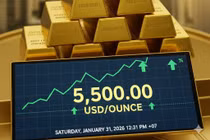 Giá vàng thế giới đã vượt mốc 5.500 USD/ounce để đạt đỉnh cao nhất mọi thời đại trong cuối tháng 1/2026. Ảnh minh họa