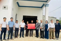 Hỗ trợ xây dựng hai mái nhà ấm áp cho hộ nghèo đón Tết từ tấm lòng VietTimes