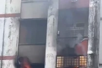 Chung cư tại Nghệ An bốc cháy dữ dội, thiêu rụi tài sản