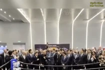 Trung Quốc phô diễn kỹ năng ấn tượng của Robot AI trước Thủ tướng Đức