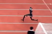 Chạy như VĐV điền kinh, Robot từng đánh người ở Trung Quốc lập kỷ lục