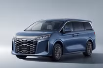 Những mẫu xe PHEV hạng sang vừa ra mắt khách hàng Việt