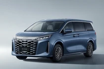 Những mẫu xe PHEV hạng sang vừa ra mắt khách hàng Việt