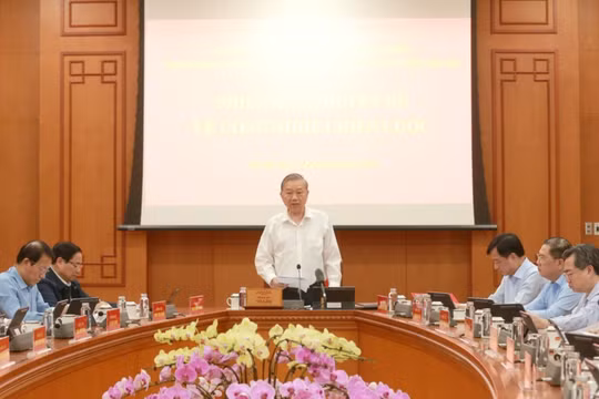 Tổng bí thư Tô Lâm: Hoàn thiện cơ chế tài chính cho phát triển công nghệ chiến lược