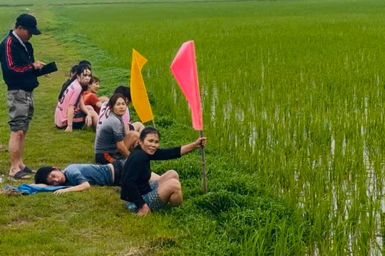 Cuộc thi chạy khắc nghiệt bậc nhất hành tinh ở vùng quê xứ Thanh ngày Tết