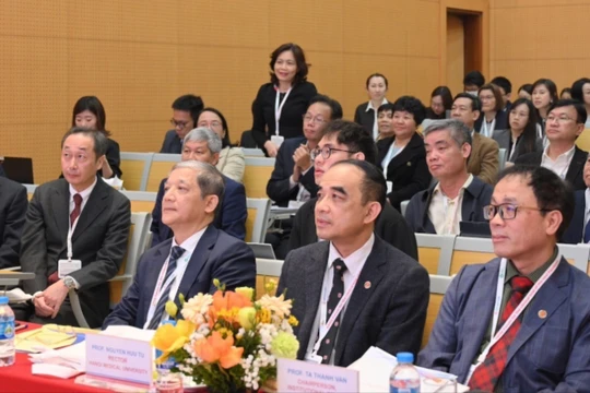 Việt Nam cùng Nhật Bản lập “lá chắn” thử nghiệm lâm sàng chặn đại dịch mới