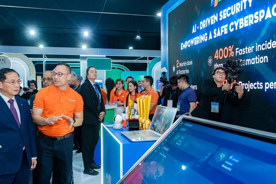 FPT công bố đầu tư 5 công nghệ chiến lược, dành 100 triệu USD cho viện nghiên cứu