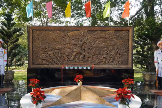  Khánh thành Bia tưởng niệm cán bộ, chiến sĩ Biệt động Sài Gòn - Gia Định