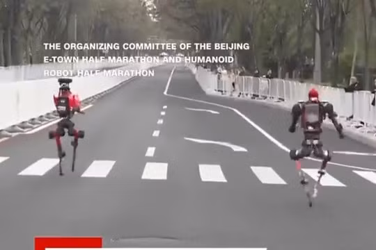 Robot hình người phá vỡ kỷ lục chạy bán marathon thế giới của con người