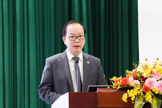 GS Trần Minh Điển kỳ vọng Hội nghị gây mê hồi sức nhi khoa toàn quốc lần thứ nhất sẽ thúc đẩy phát triển đồng đều gây mê hồi sức nhi