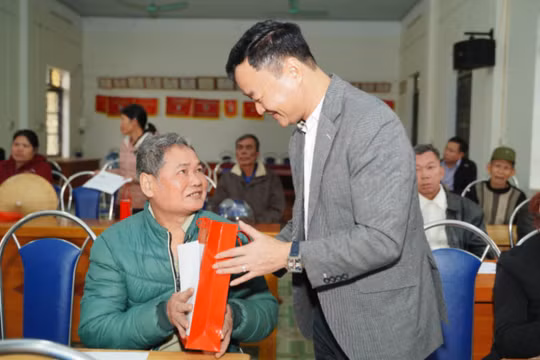 VietTimes gieo điều thiện, trao yêu thương