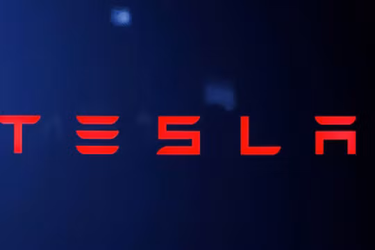 Tesla đầu tư mạnh vào AI. Ảnh: Reuters.