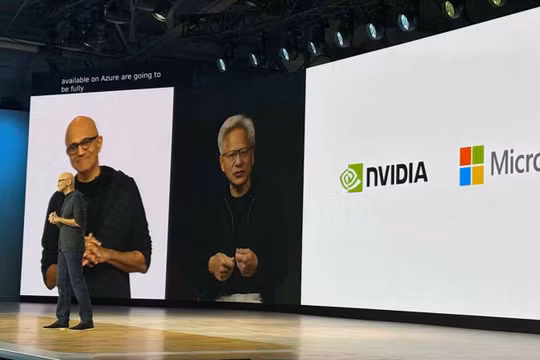 Giám đốc điều hành Microsoft, Satya Nadella, phát biểu tại hội nghị nhà phát triển Build thường niên của công ty vào ngày 2 tháng 6. Ảnh: Nikkei Asia.