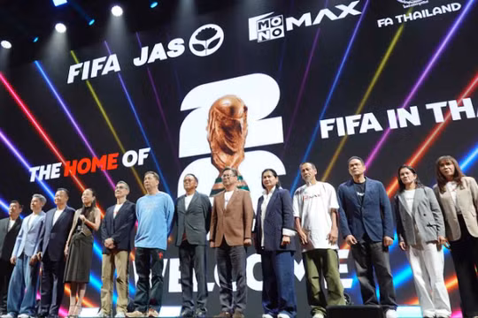 Công ty Jasmine International của Thái Lan tổ chức sự kiện báo chí để công bố thỏa thuận phát sóng World Cup với FIFA tại Bangkok. Ảnh: Nikkei Asia.