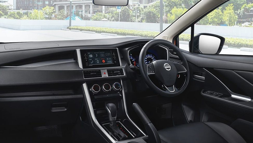 Nội thất của Nissan Liniva 2019 được bê nguyên thiết kế của Mitsubishi Xpander.