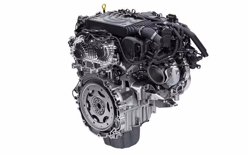 Động cơ Ingenium sáu xi-lanh mới nhất được sản xuất tại Trung tâm sản xuất động cơ trị giá 1 tỷ bảng Anh có trụ sở tại Wolverhampton, West Midlands, Anh Quốc.