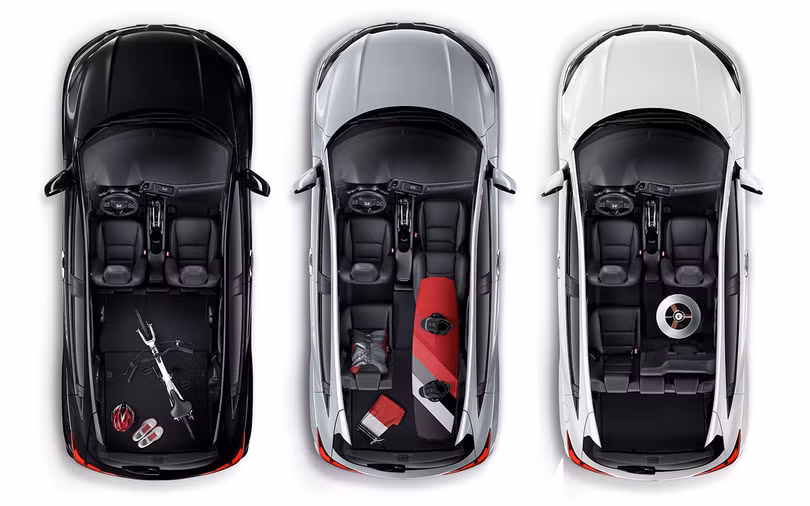 Hàng ghế sau có khả năng gập đa dạng với tên gọi Magic Seat.