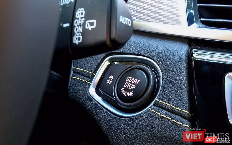 Hệ thống khởi động nút bấm Start/Stop và chế độ tự ngắt động cơ khi dừng xe trên BMW X2.