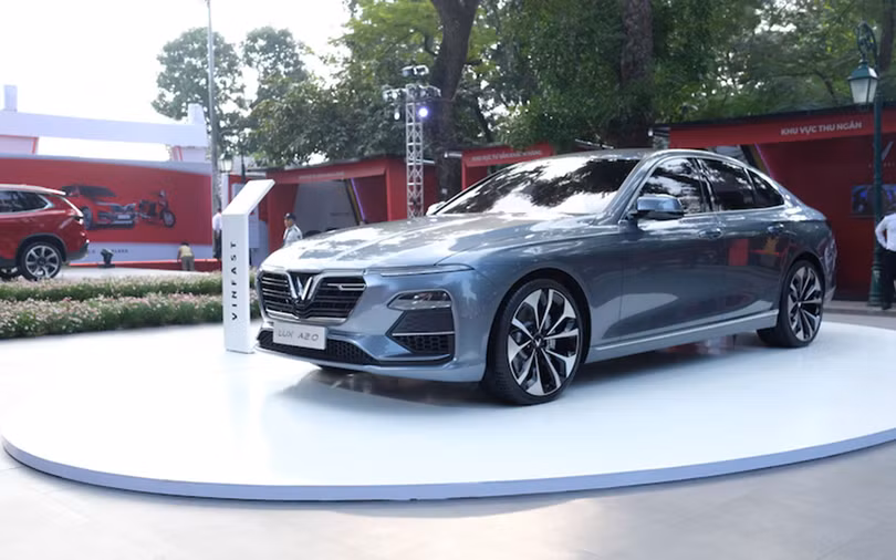 VinFast Lux A 2.0 (Sedan) có giá 800 tỷ đồng (chưa VAT)